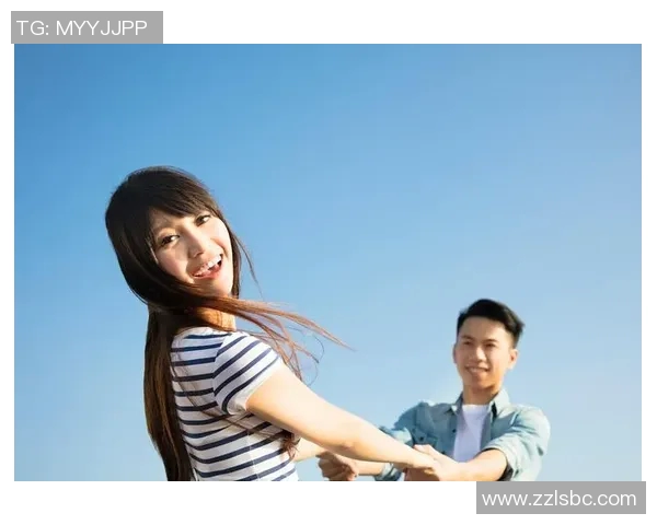 足球明星情侣甜蜜瞬间视频合集展现爱与激情的完美结合